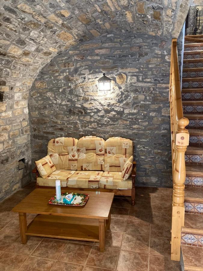 Casa Encuentra, En El Pirineo Al Lado De Ainsa Guest House El Pueyo de Araguás Eksteriør bilde